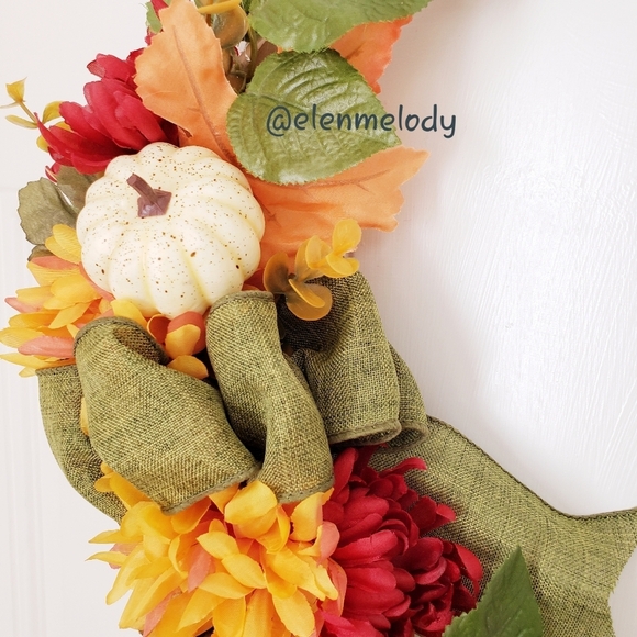 NEW Fall Handmade Wreath - Picture 3 of 7